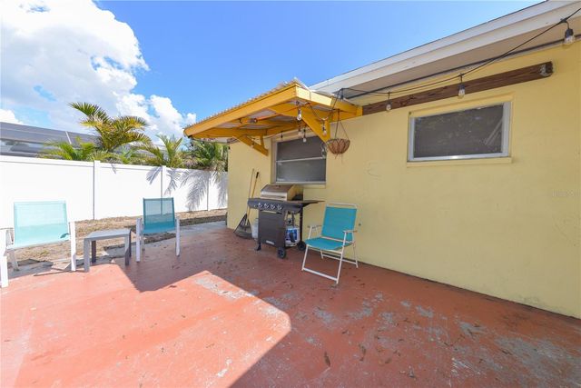 9215 KINGSTON ROAD, Bradenton, FL 34210