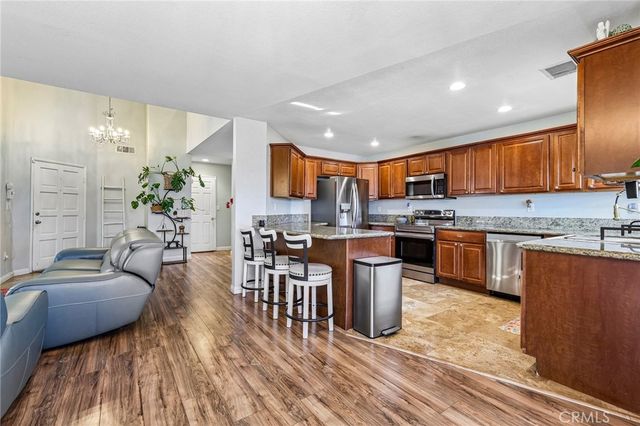 10540 Flora Verda Court, Santee, CA 92071