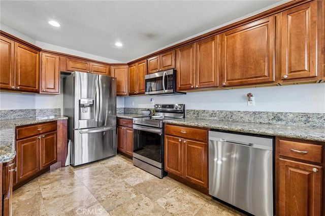 10540 Flora Verda Court, Santee, CA 92071
