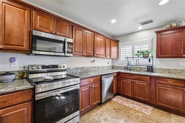 10540 Flora Verda Court, Santee, CA 92071