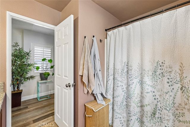 10540 Flora Verda Court, Santee, CA 92071
