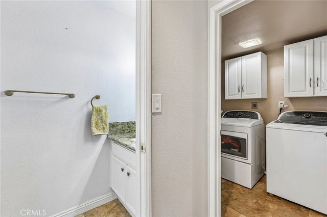 10540 Flora Verda Court, Santee, CA 92071