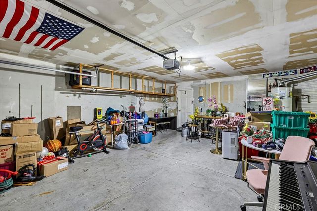 10540 Flora Verda Court, Santee, CA 92071