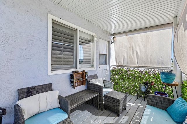 10540 Flora Verda Court, Santee, CA 92071