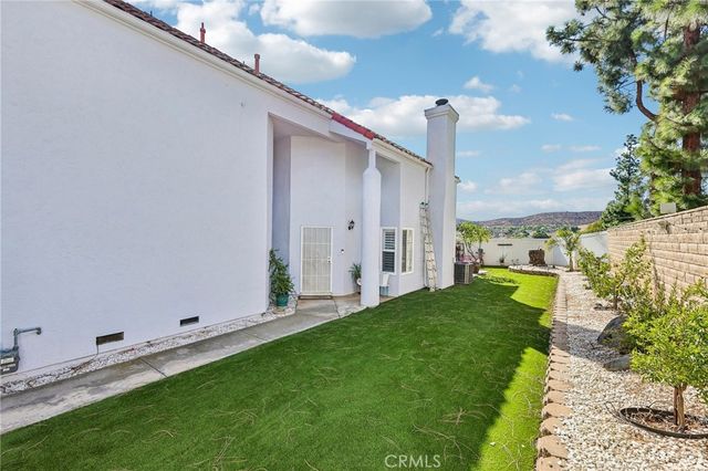 10540 Flora Verda Court, Santee, CA 92071