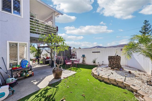 10540 Flora Verda Court, Santee, CA 92071