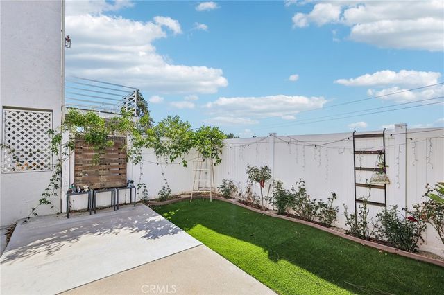10540 Flora Verda Court, Santee, CA 92071