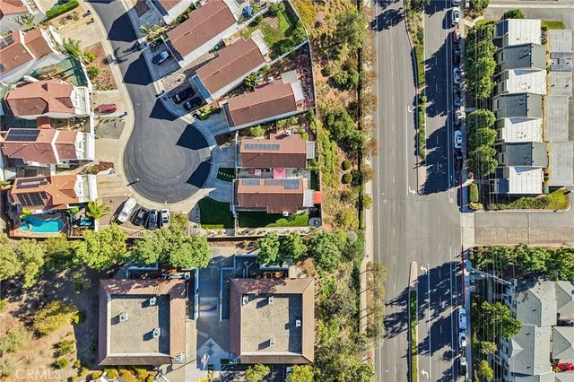 10540 Flora Verda Court, Santee, CA 92071