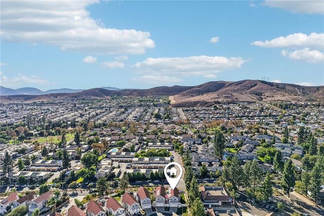 10540 Flora Verda Court, Santee, CA 92071