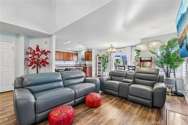 10540 Flora Verda Court, Santee, CA 92071