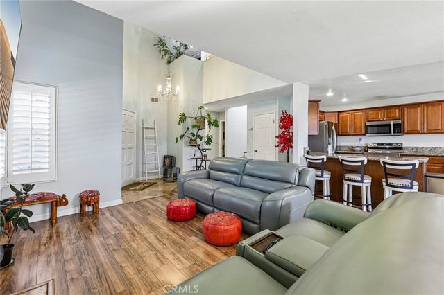 10540 Flora Verda Court, Santee, CA 92071