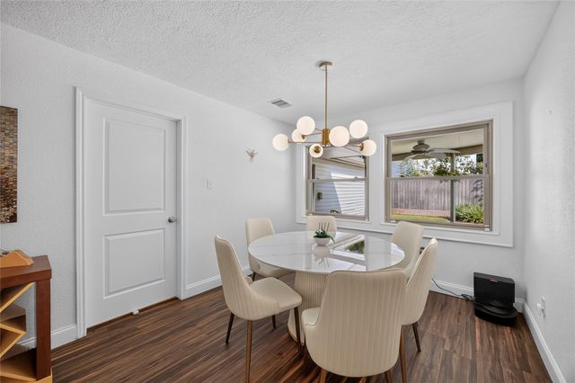 931 Fleetwood Place Drive, Houston, TX 77079