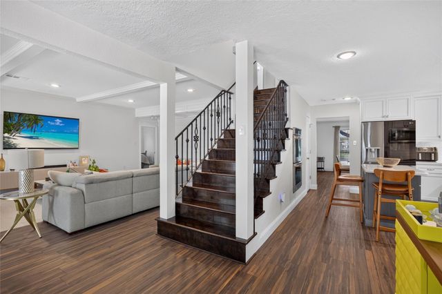 931 Fleetwood Place Drive, Houston, TX 77079