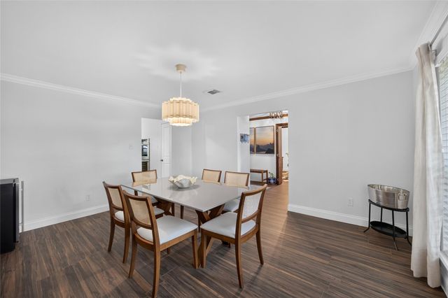 931 Fleetwood Place Drive, Houston, TX 77079