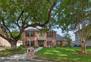931 Fleetwood Place Drive, Houston, TX 77079
