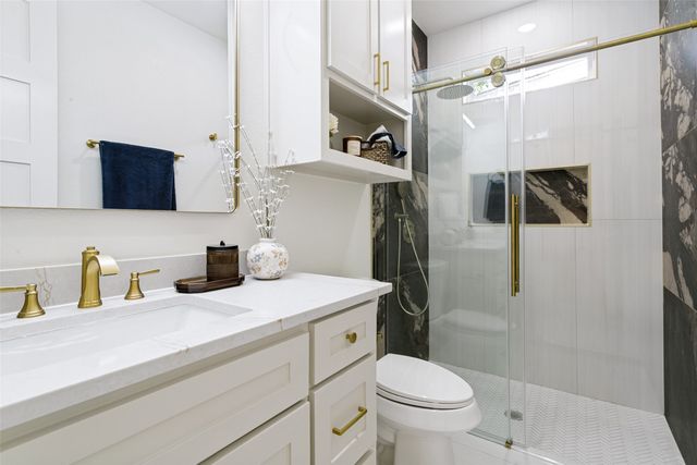 5505 Lovell Avenue, Fort Worth, TX 76107