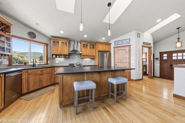 902 S Liberty Dr, Liberty Lake, WA 99019