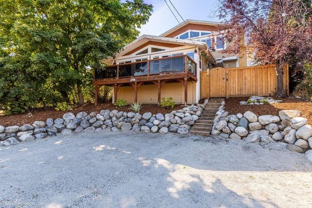902 S Liberty Dr, Liberty Lake, WA 99019
