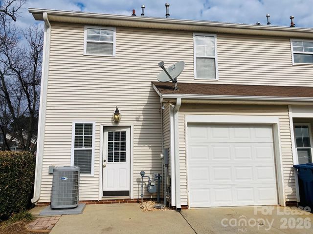 8004 Strandhill Road, Huntersville, NC 28078