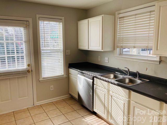 8004 Strandhill Road, Huntersville, NC 28078