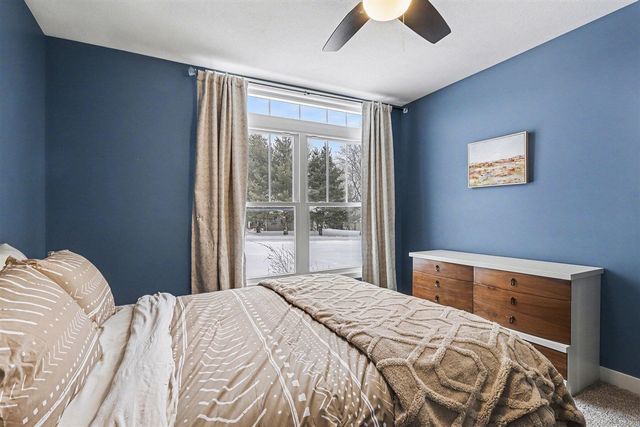 4945 Landing Way, Kalamazoo, MI 49048