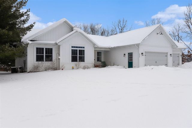 4945 Landing Way, Kalamazoo, MI 49048