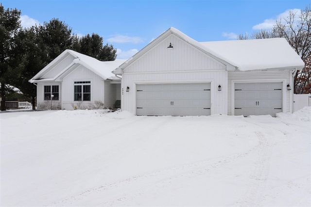 4945 Landing Way, Kalamazoo, MI 49048