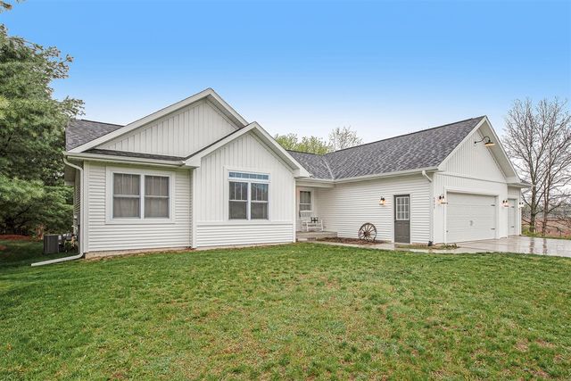 4945 Landing Way, Kalamazoo, MI 49048