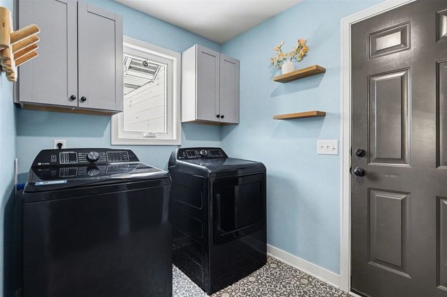 4945 Landing Way, Kalamazoo, MI 49048