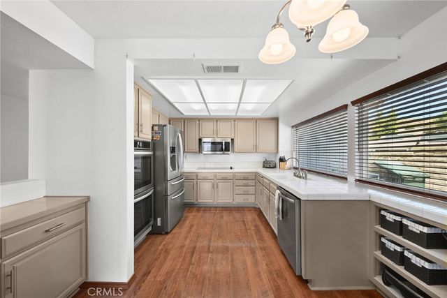 28068 Valcour, Canyon Country, CA 91387