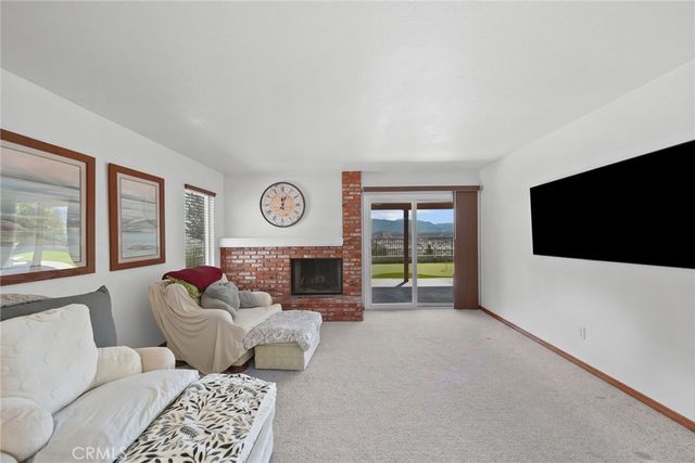 28068 Valcour, Canyon Country, CA 91387