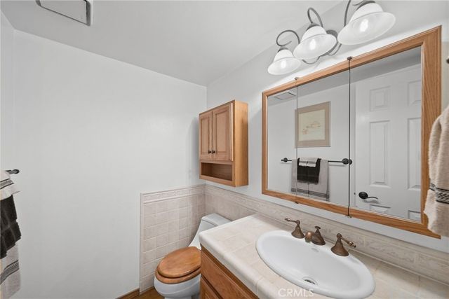 28068 Valcour, Canyon Country, CA 91387