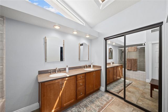28068 Valcour, Canyon Country, CA 91387