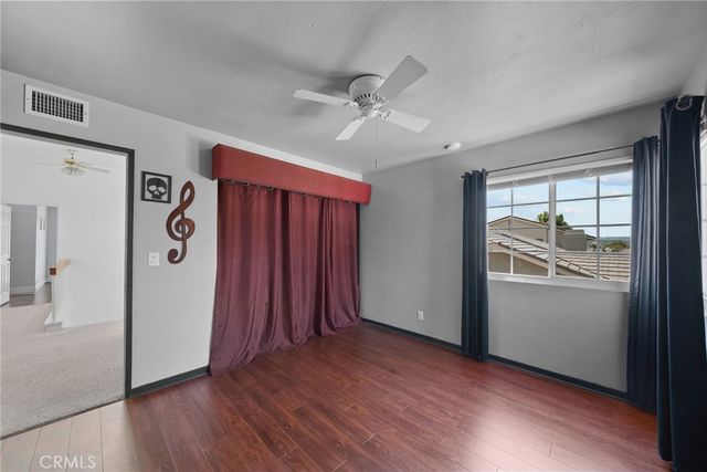 28068 Valcour, Canyon Country, CA 91387