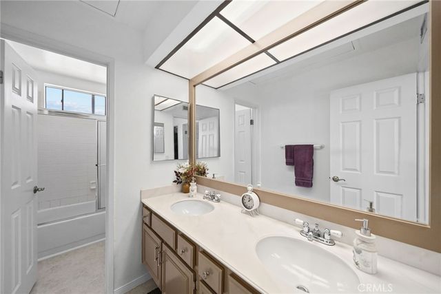 28068 Valcour, Canyon Country, CA 91387