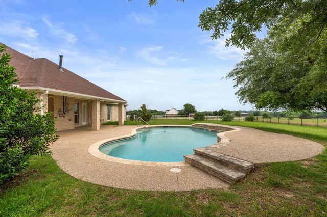 344 Bakers Branch Road, Waxahachie, TX 75167