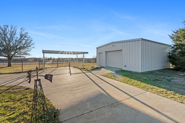 344 Bakers Branch Road, Waxahachie, TX 75167