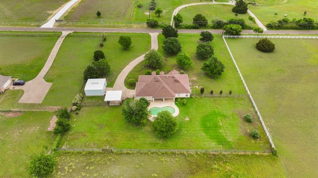344 Bakers Branch Road, Waxahachie, TX 75167