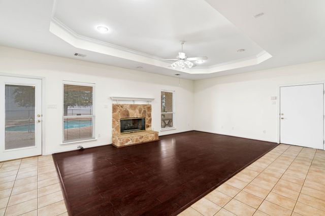 344 Bakers Branch Road, Waxahachie, TX 75167