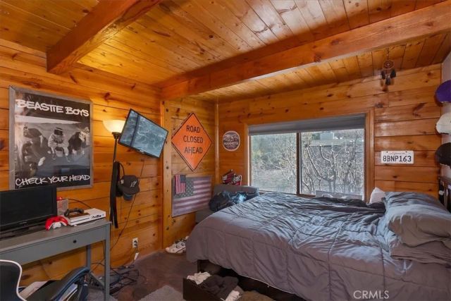 27064 Overlook, Lake Arrowhead, CA 92352