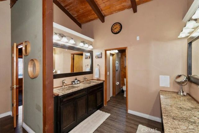 27064 Overlook, Lake Arrowhead, CA 92352