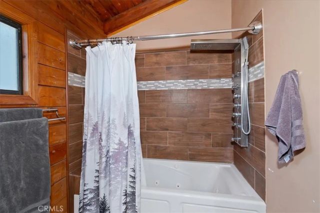 27064 Overlook, Lake Arrowhead, CA 92352