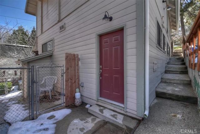 27064 Overlook, Lake Arrowhead, CA 92352