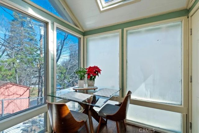 27064 Overlook, Lake Arrowhead, CA 92352