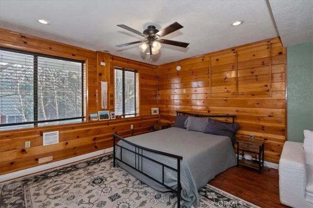 27064 Overlook, Lake Arrowhead, CA 92352