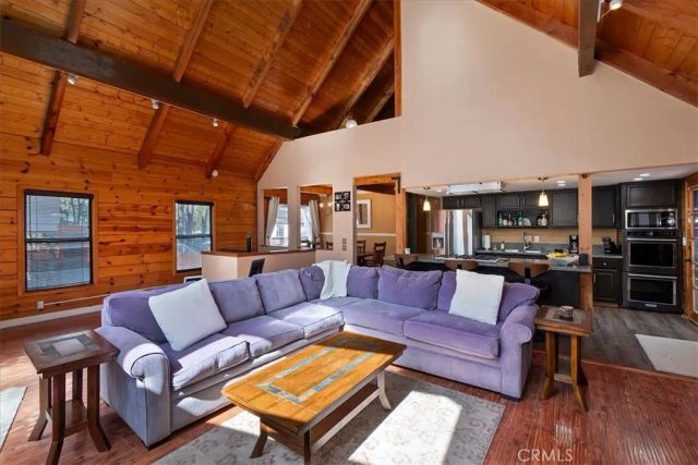 27064 Overlook, Lake Arrowhead, CA 92352