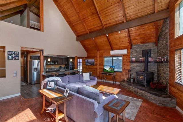 27064 Overlook, Lake Arrowhead, CA 92352