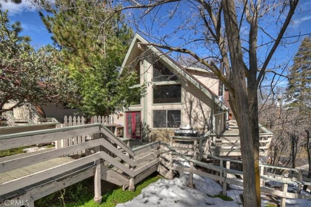 27064 Overlook, Lake Arrowhead, CA 92352