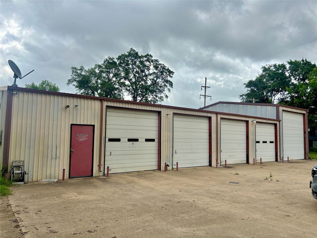 403 Bradburn Road, Grand Saline, TX 75140