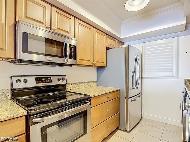 1901 Clifford ST 1003, Fort Myers, FL 33901